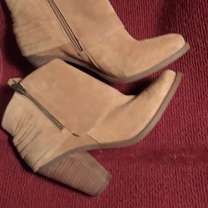 NWOT. Jessica Simpson suede short boots. Size 8.5
